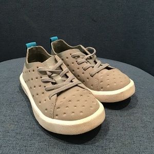 Toddler Size C7 Gray and White Native Shoes